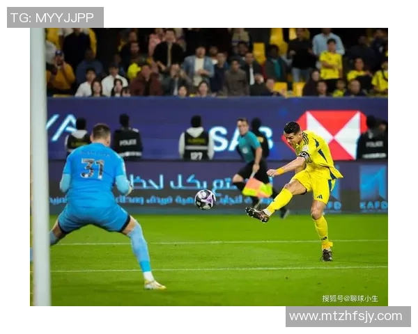 从家乡走向荣耀效力本土球队的足球巨星励志传奇